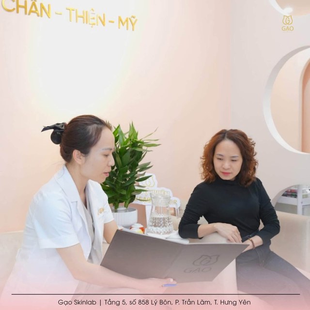 Khách hàng của Gạo · khoảnh khắc 4