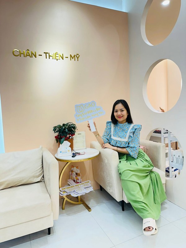 Khách hàng của Gạo · khoảnh khắc 10